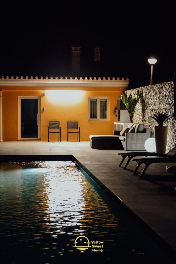 Yellow Sweet Home - Maria E Beatriz Nazaré Exterior photo