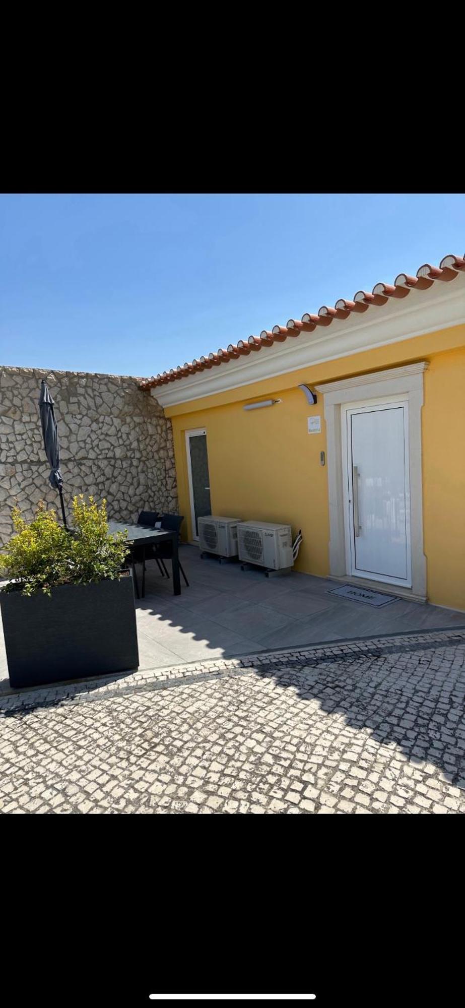 Yellow Sweet Home - Maria E Beatriz Nazaré Exterior photo